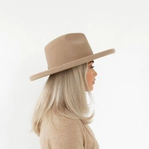 Gigi pip Cara Loren pencil brim hat